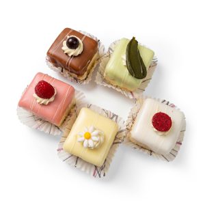 Petit fours